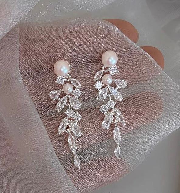 Wheat Ear White Pearl Tassel Zircon Earrings