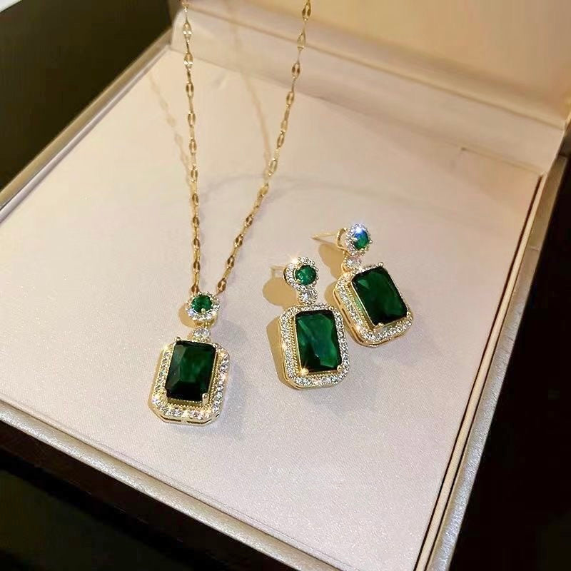 Green Luxurious Rectangle Zircon Jewel Set