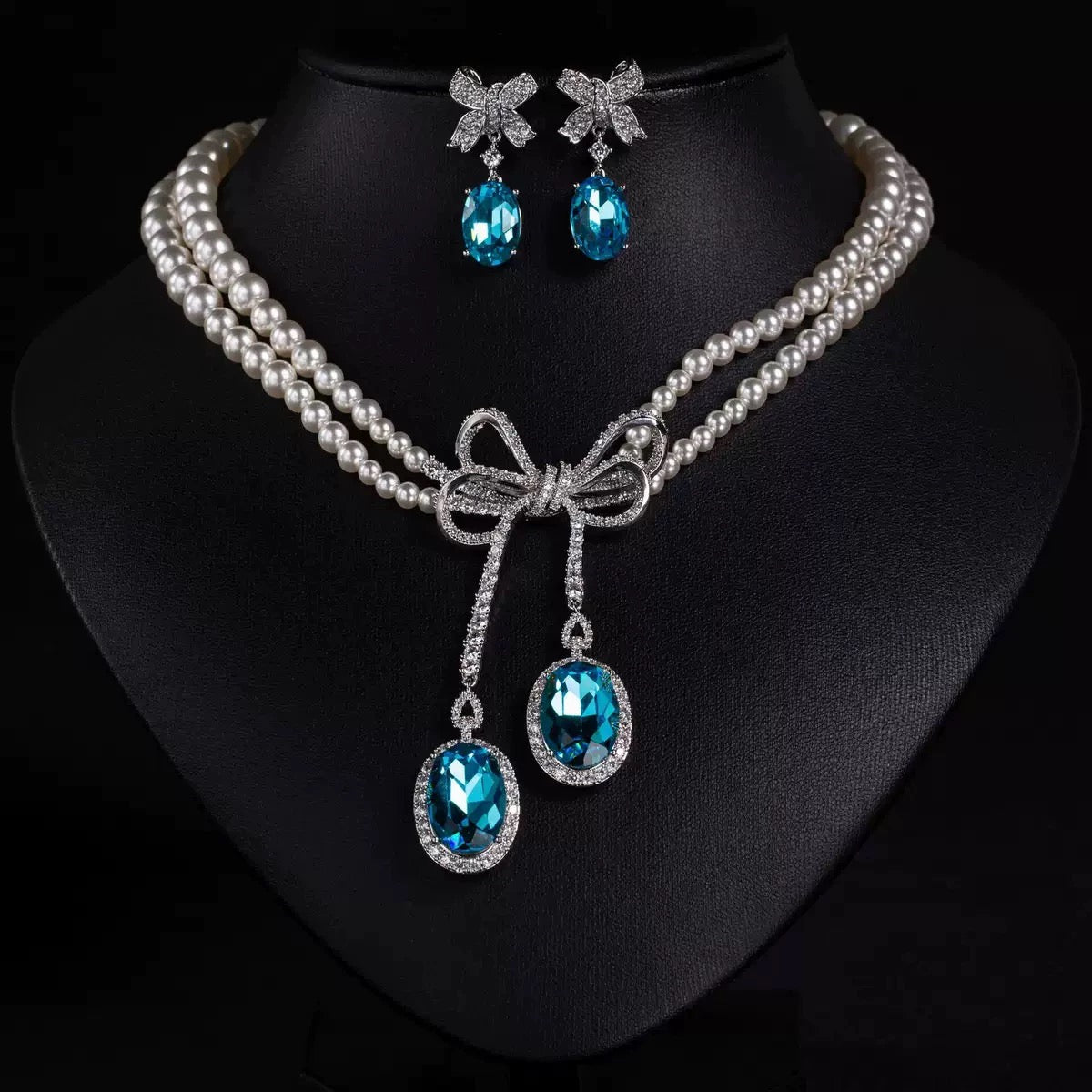 Pearl and Blue Zircon Bow Jewel Set