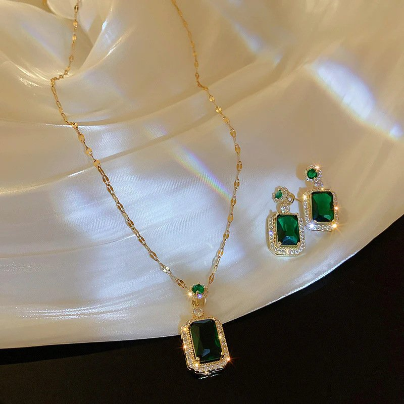 Green Luxurious Rectangle Zircon Jewel Set