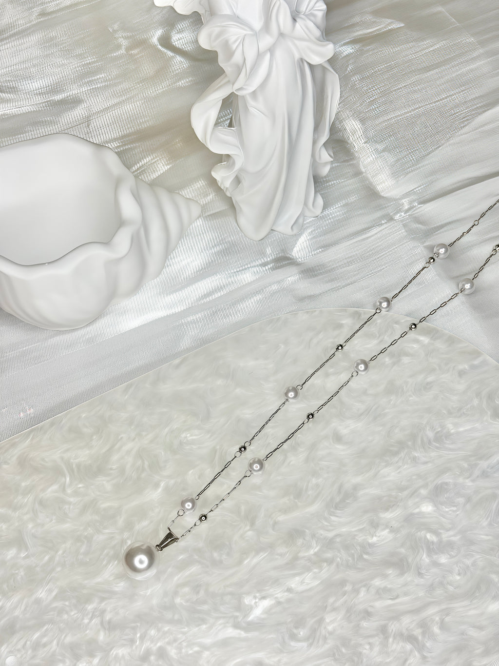 Starry Night White Pearl Chain Necklace