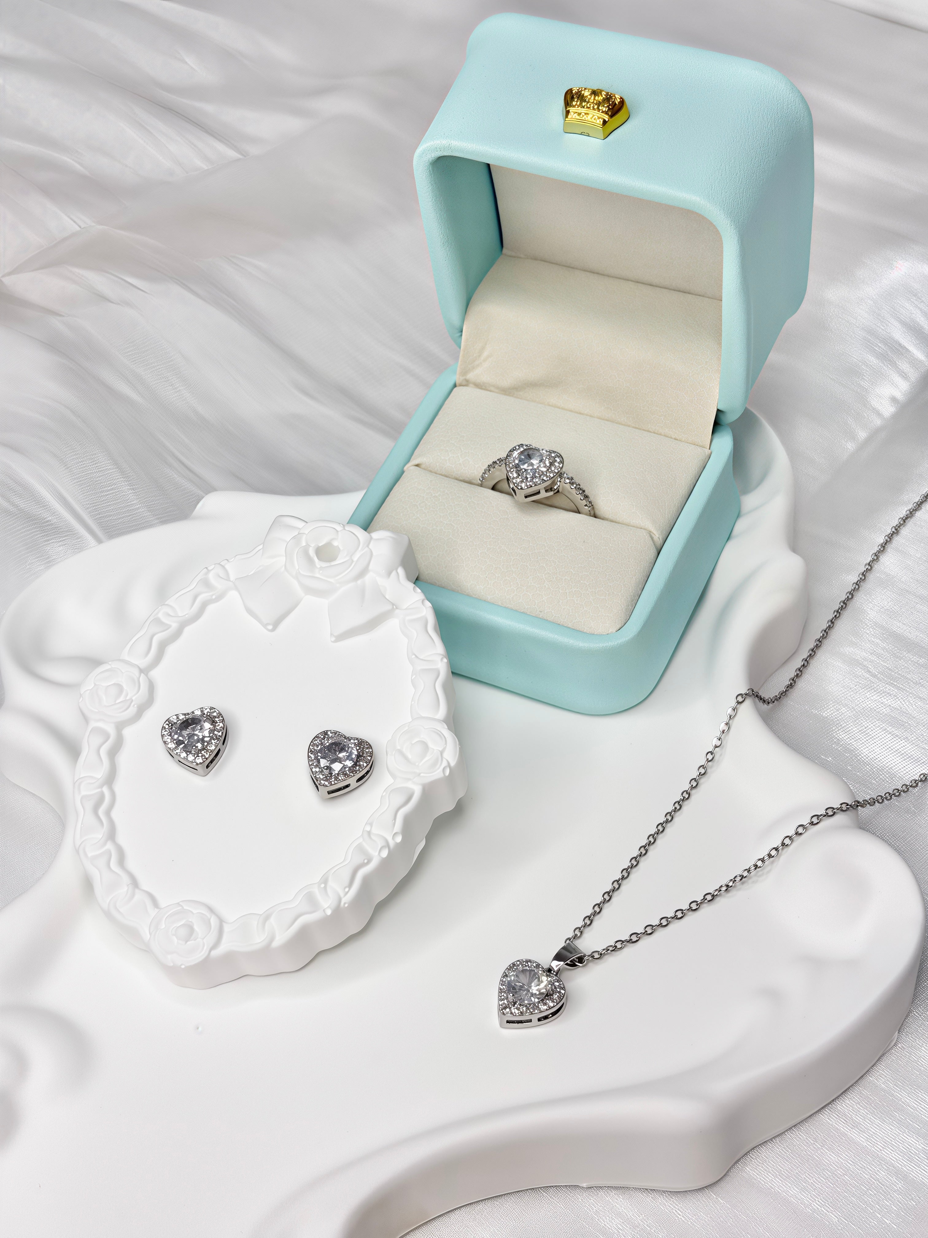Heart Shape Shiny Jewel Set