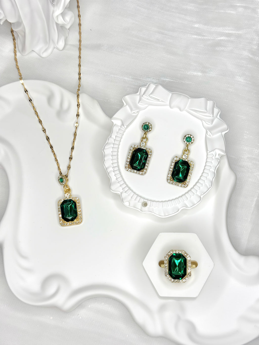 Green Luxurious Rectangle Zircon Jewel Set