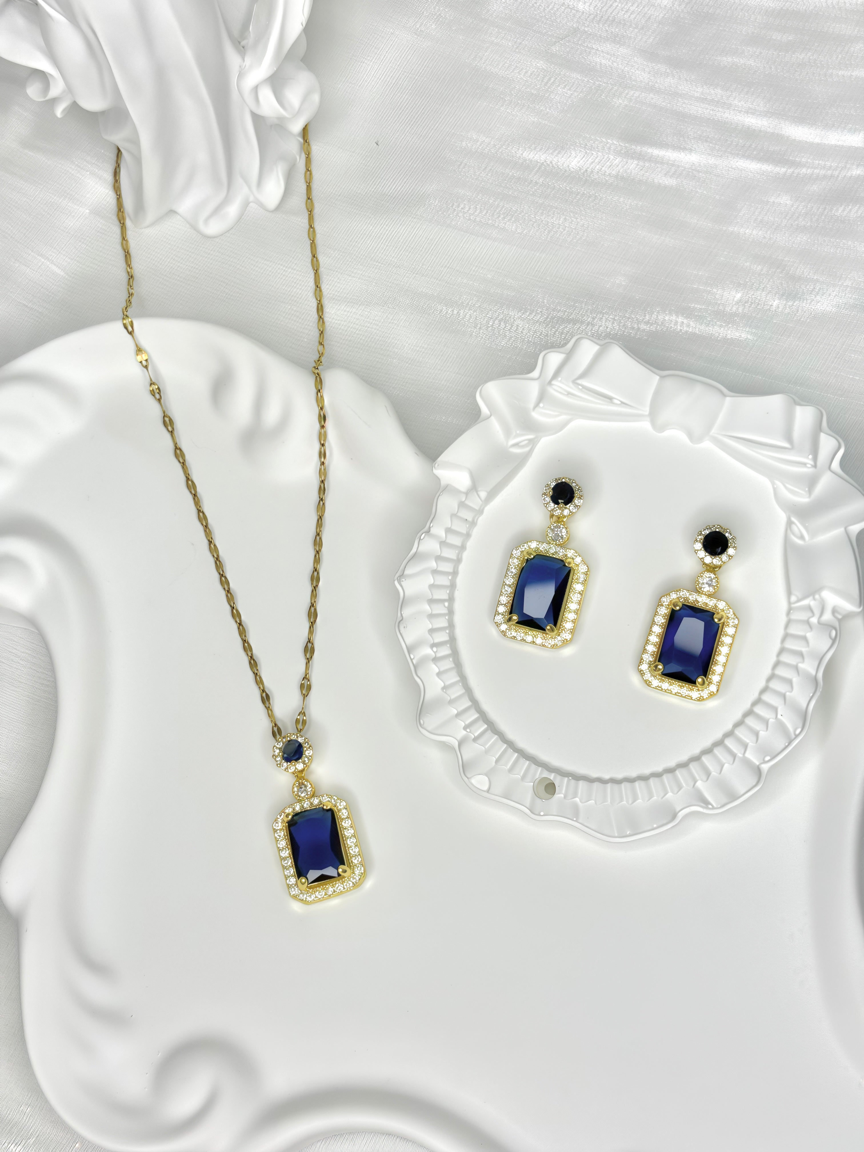 Blue Luxurious Rectangle Zircon Jewel Set