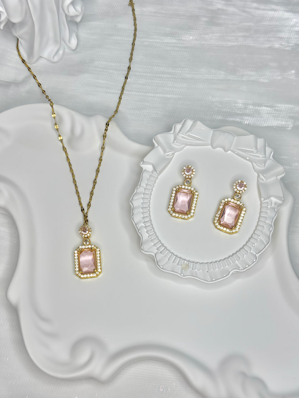 Pink Luxurious Rectangle Zircon Jewel Set
