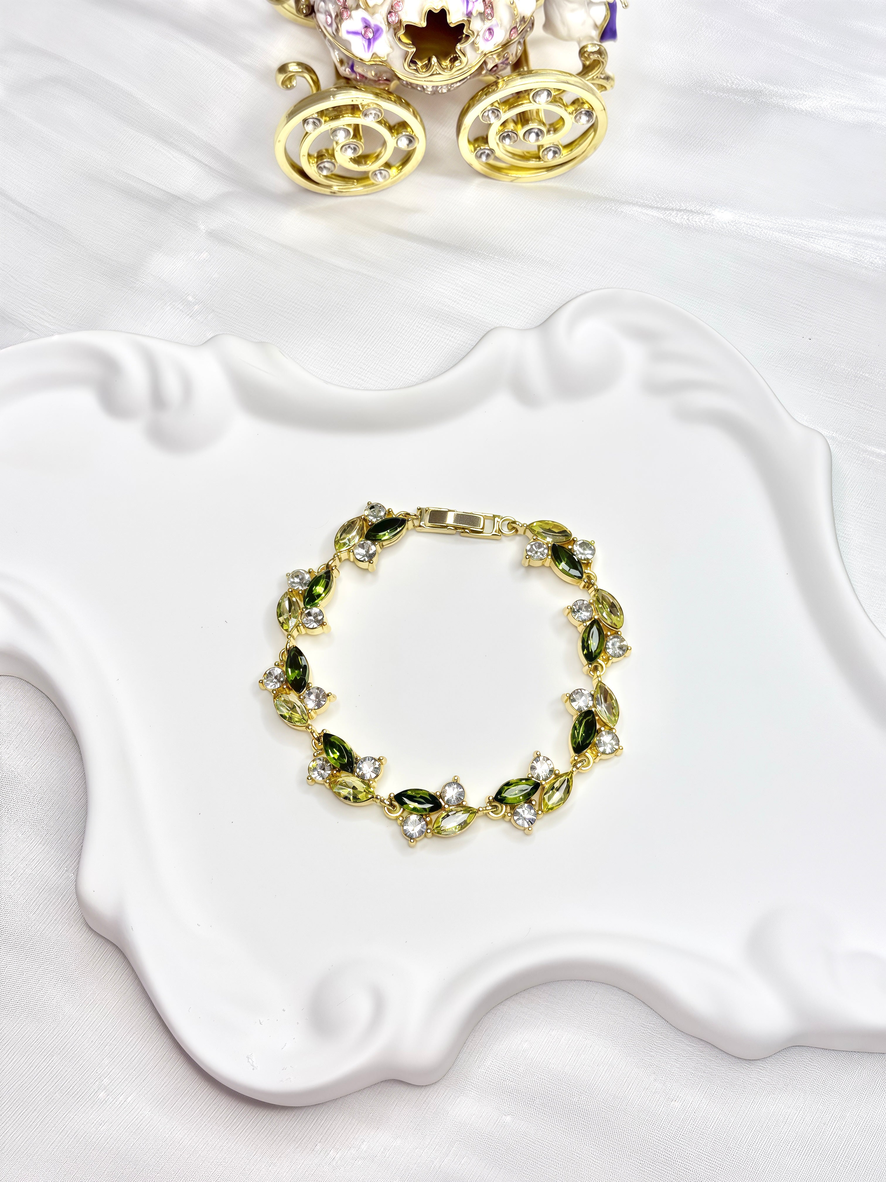 Sparkling Olive Green Zircon Flower Bracelet