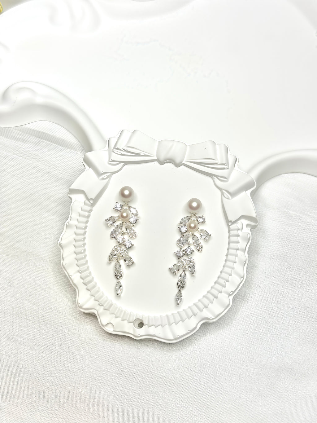Wheat Ear White Pearl Tassel Zircon Earrings