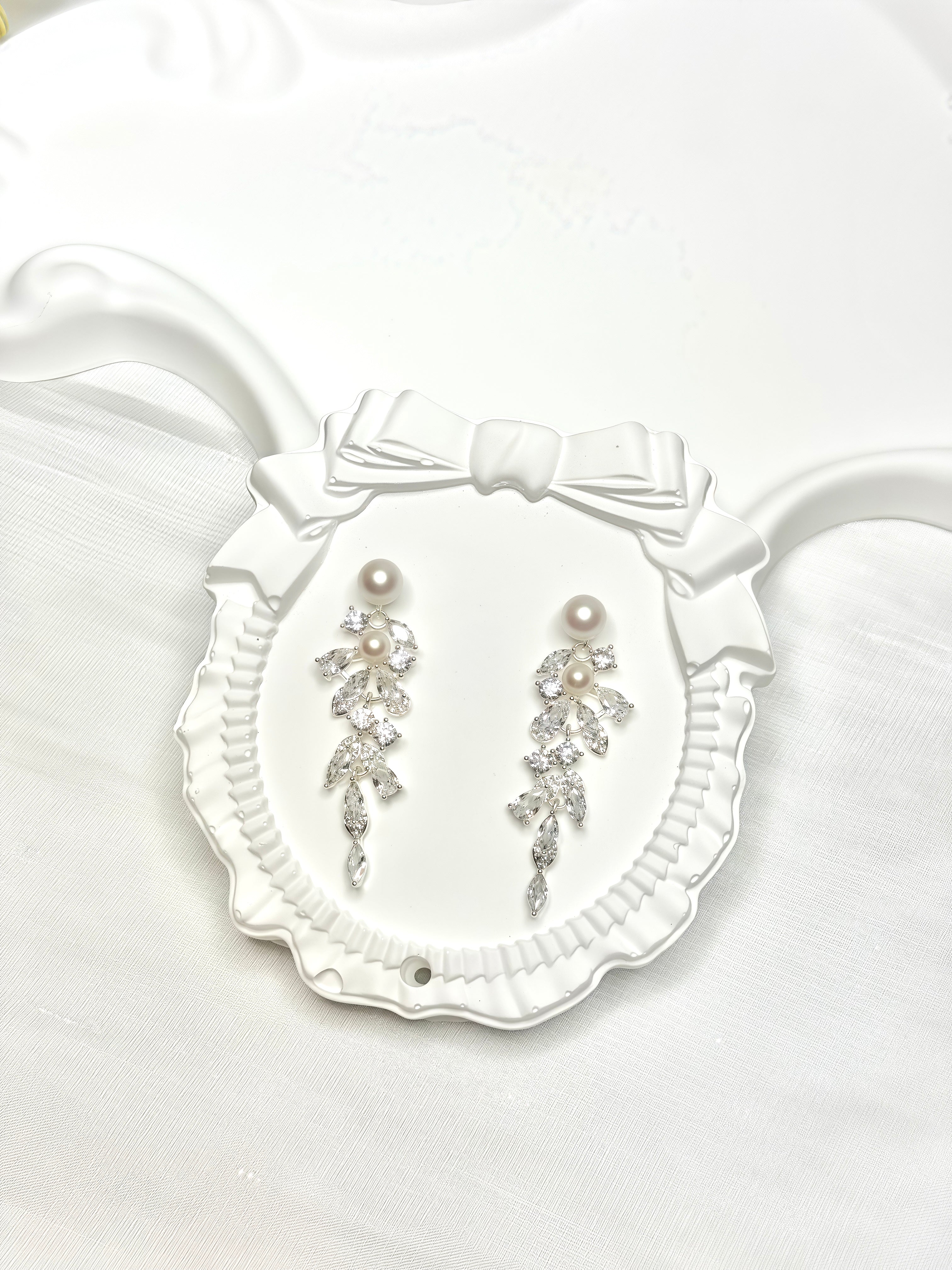 Wheat Ear White Pearl Tassel Zircon Earrings