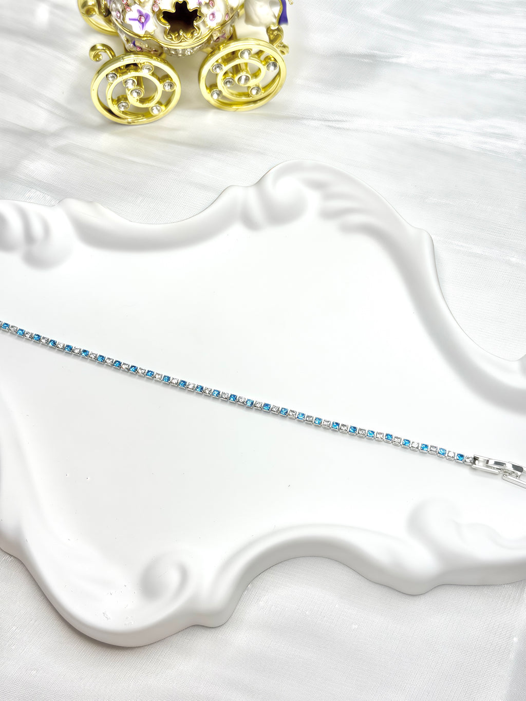 Blue and White Sparking Delicate Chain Bracelet