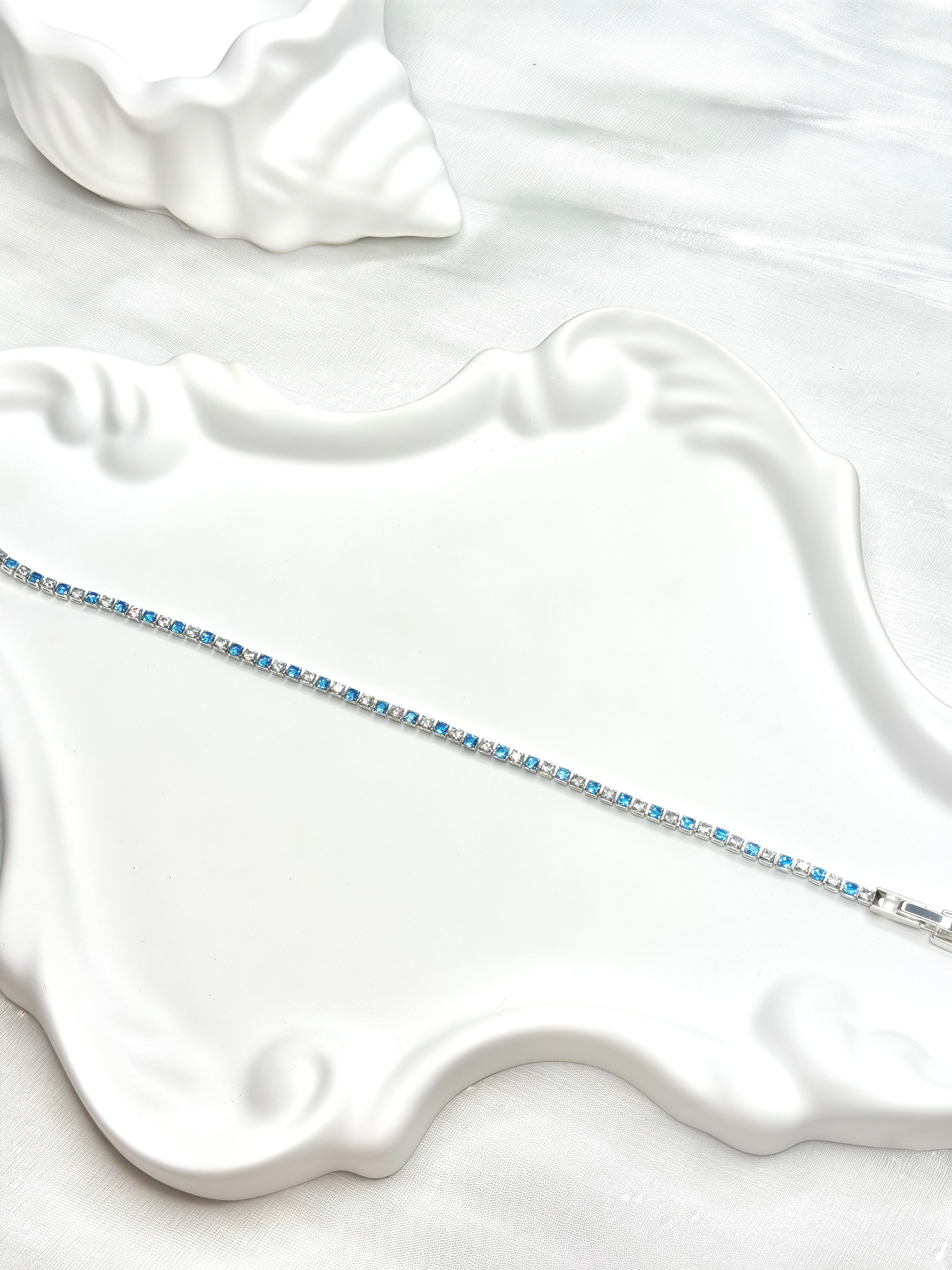 Blue and White Sparking Delicate Chain Bracelet