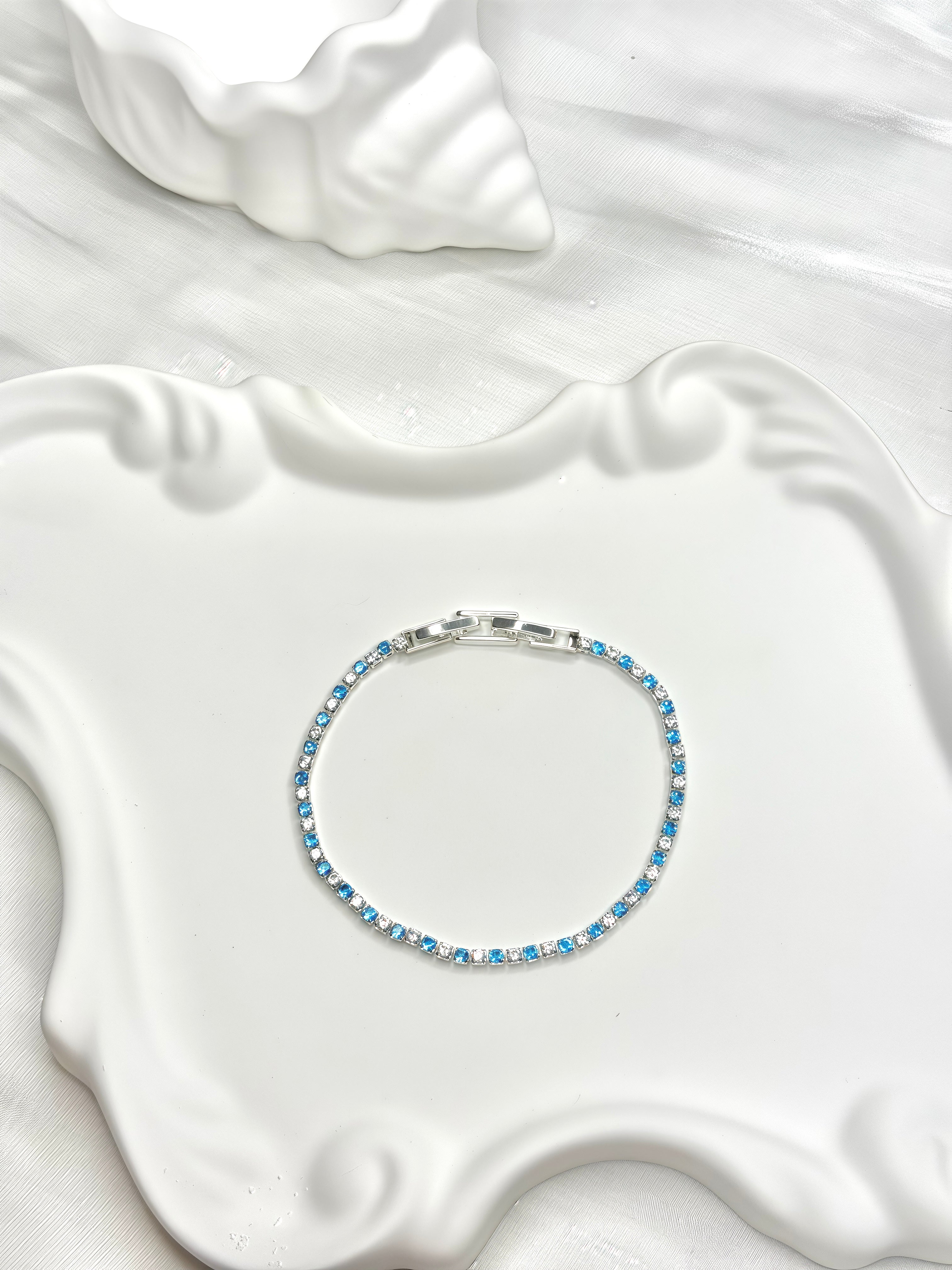 Blue and White Sparking Delicate Chain Bracelet