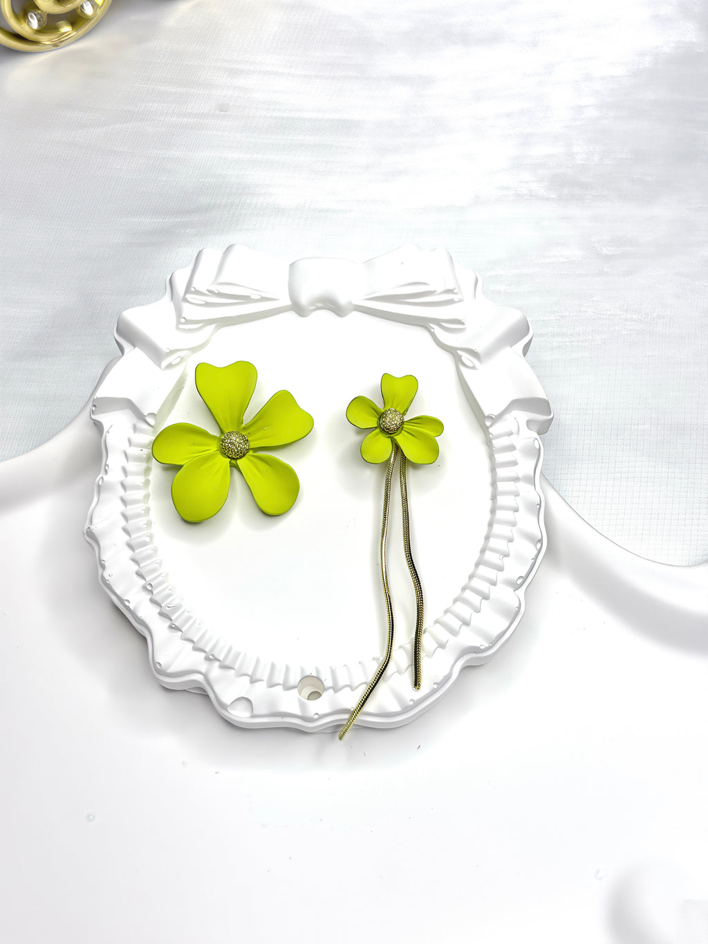 Fresh Green Floral Tassel Earrings
